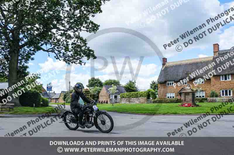 Vintage motorcycle club;eventdigitalimages;no limits trackdays;peter wileman photography;vintage motocycles;vmcc banbury run photographs